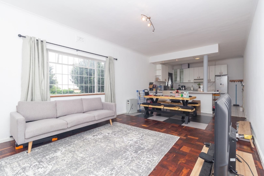 2 Bedroom Property for Sale in Vredehoek Western Cape